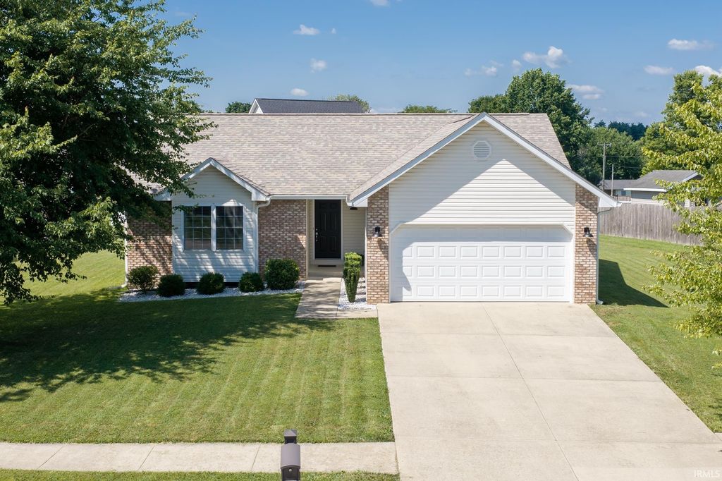 Photo of 7126 W Prominence Pointe, Bloomington, IN 47404 (MLS # 202629010)