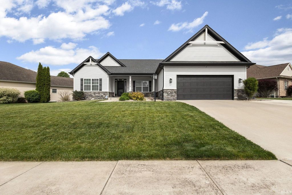 Photo of 5919 Boxwood Dr E DR, South Bend, IN 46614 (MLS # 202620344)