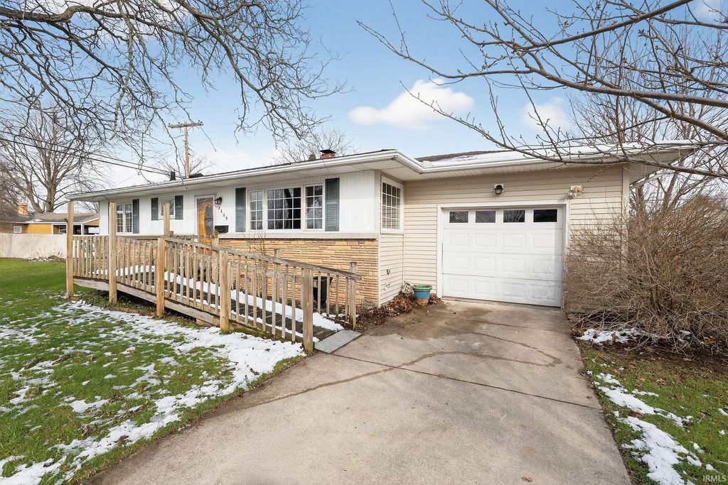 Photo of 2609 Anzio Avenue, South Bend, IN 46615 (MLS # 202610084)