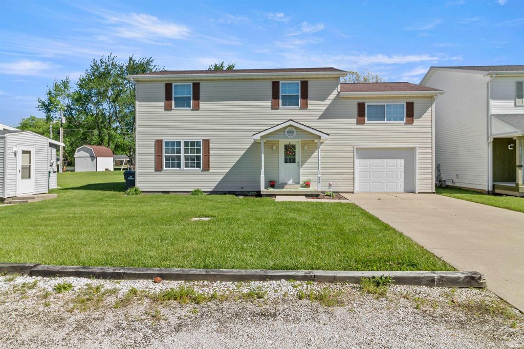 Photo of 328 W Jefferson Street, Upland, IN 46989 (MLS # 202617673)