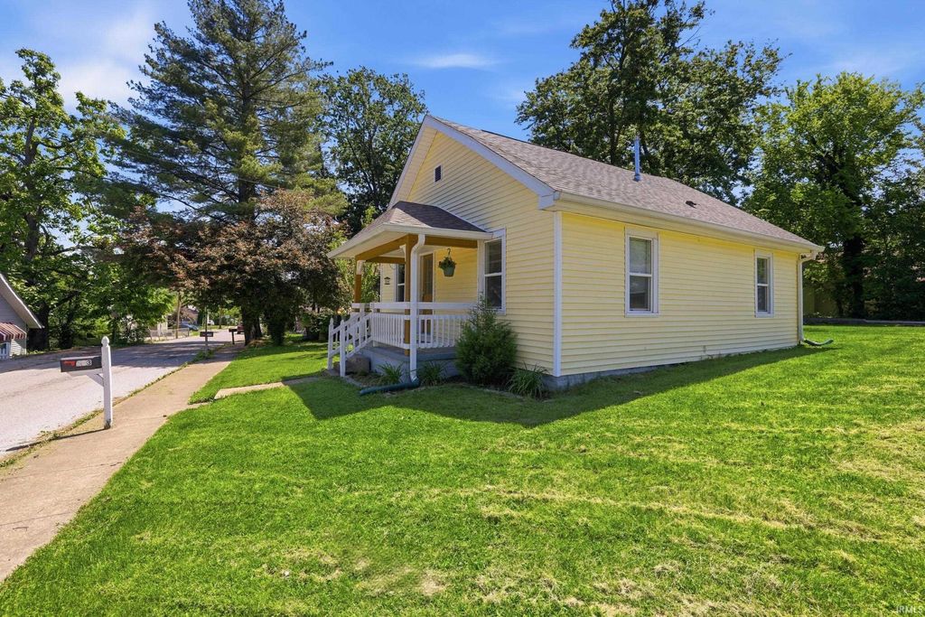 Photo of 513 W Coolidge Drive, Bloomington, IN 47403 (MLS # 202617968)