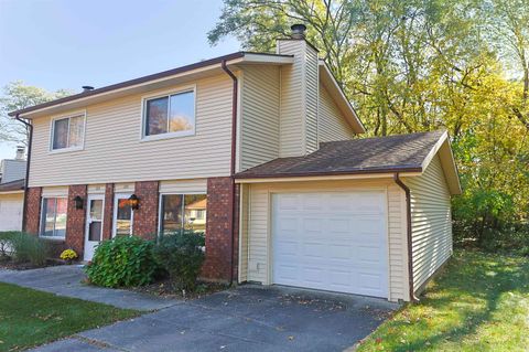 Photo of 135 W Leyte Avenue, Mishawaka, IN 46545 (MLS # 202544742)