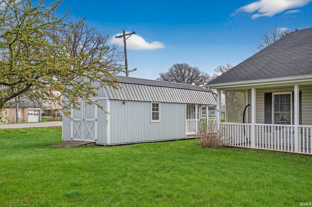 Photo of 1240 Virginia Court, Bluffton, IN 46714 (MLS # 202611584)