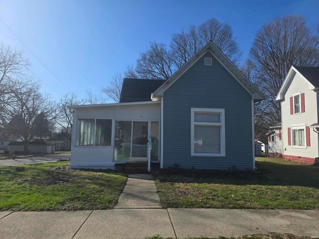 Photo of 935 E MONROE Street, Kokomo, IN 46902 (MLS # 202609056)