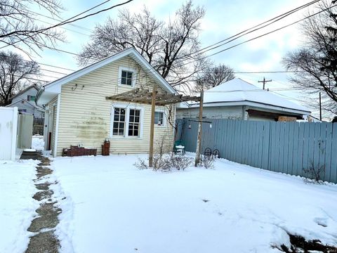 Tiny photo for 255 W Main Street, Peru, IN 46970 (MLS # 202603711)
