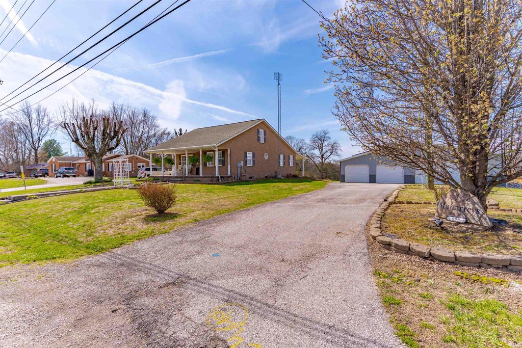 Photo of 998 S State Road 61, Winslow, IN 47598 (MLS # 202610097)