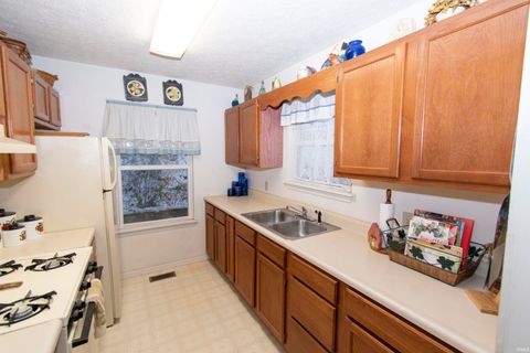 Tiny photo for 825 S 2nd Street, Lafayette, IN 47905 (MLS # 202547712)