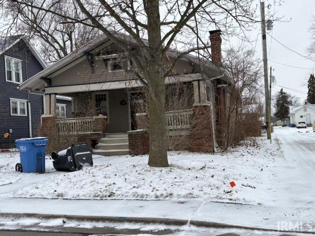 Photo of 207 E Jackson Street, Columbia City, IN 46725 (MLS # 202600129)