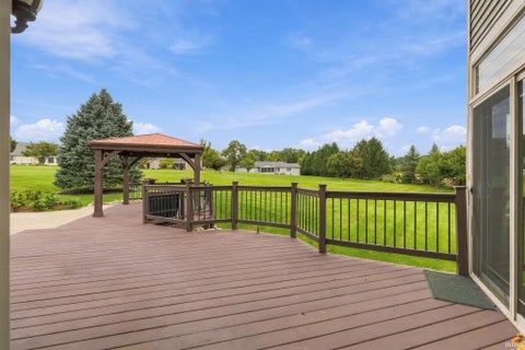 Tiny photo for 61960 Amber Meadow Court, Goshen, IN 46528 (MLS # 202644796)