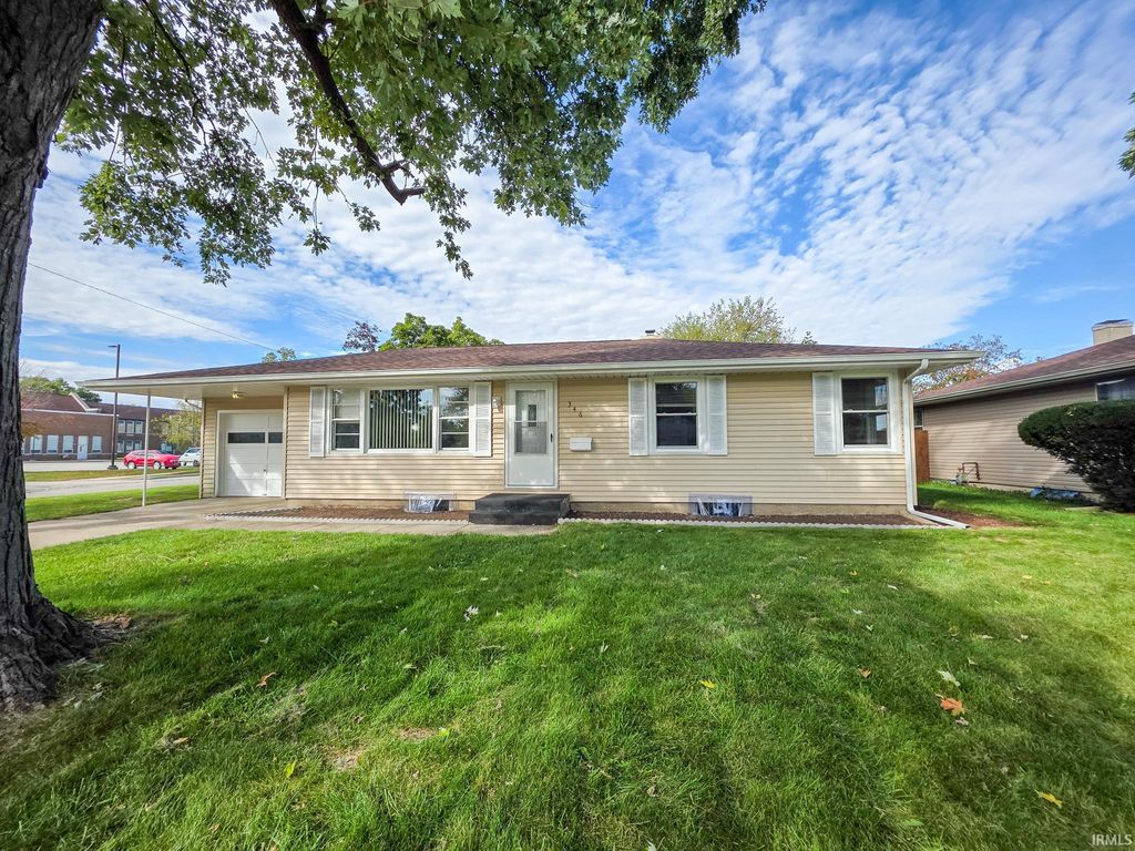 Photo of 346 W Dinehart Avenue, Elkhart, IN 46517 (MLS # 202541533)