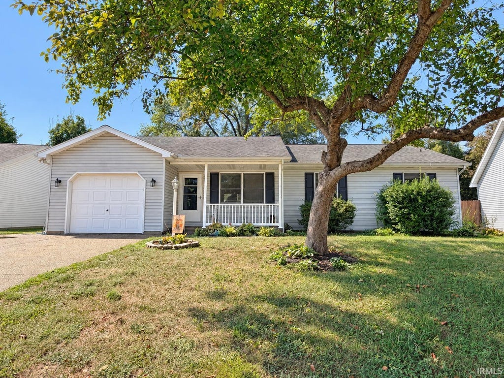Photo of 1835 Glenmoor Road, Evansville, IN 47715 (MLS # 202639123)