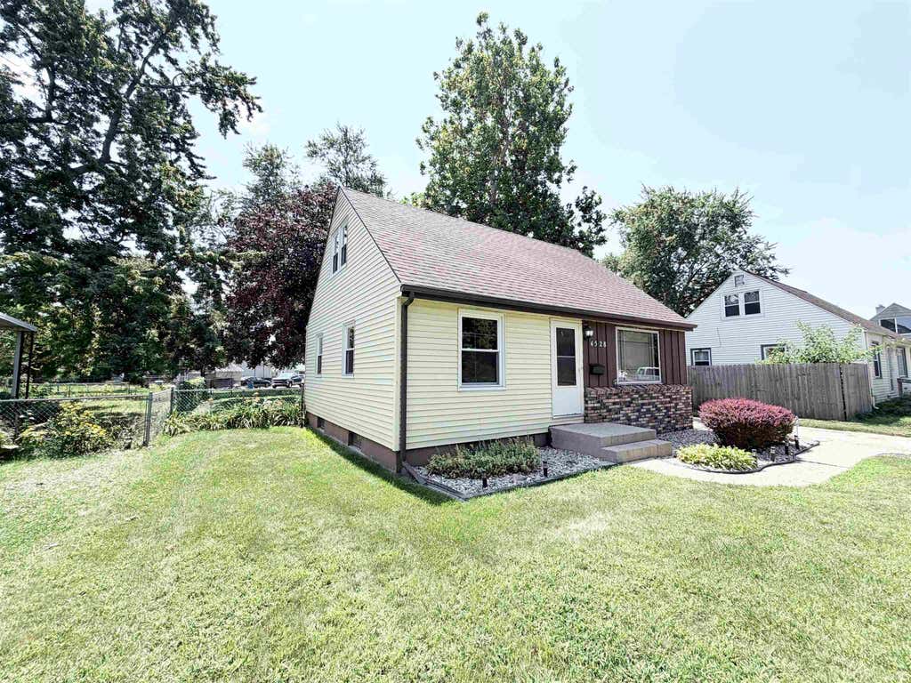 Photo of 4528 W Linden Avenue, South Bend, IN 46619 (MLS # 202630875)