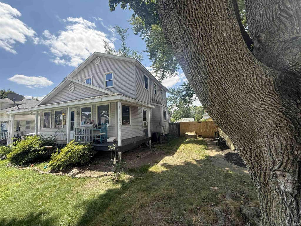 Photo of 813 S 36Th Street, South Bend, IN 46615 (MLS # 202632539)
