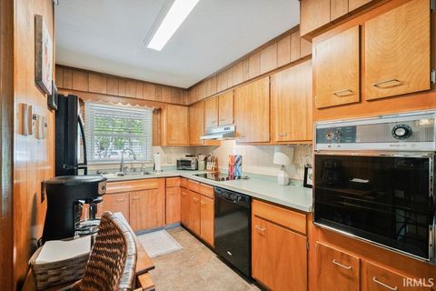 Tiny photo for 215 Holiday Lane, Greentown, IN 46936 (MLS # 202616649)