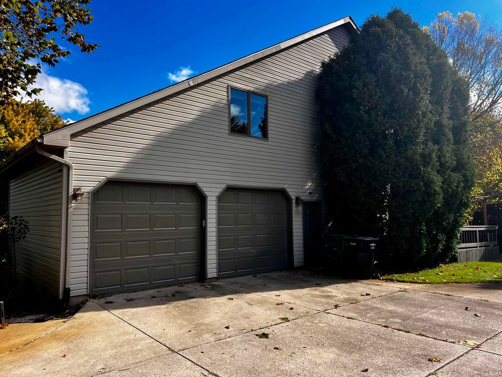 Photo of 14770 Fairfield Drive, Granger, IN 46530 (MLS # 202542017)