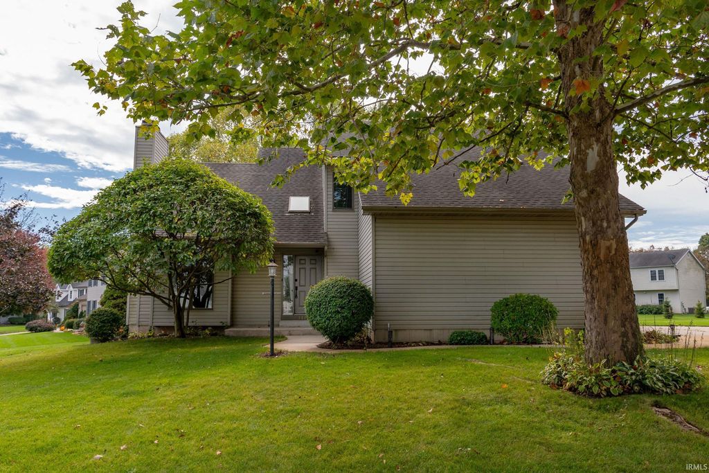 Photo of 14770 Fairfield Drive, Granger, IN 46530 (MLS # 202542017)