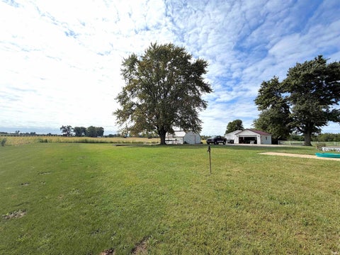 Tiny photo for 28112 County Road 26, Elkhart, IN 46517 (MLS # 202638854)