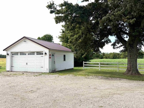 Tiny photo for 28112 County Road 26, Elkhart, IN 46517 (MLS # 202638854)