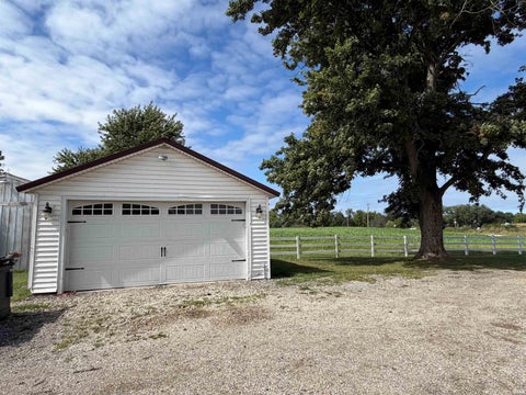 Tiny photo for 28112 County Road 26, Elkhart, IN 46517 (MLS # 202638854)