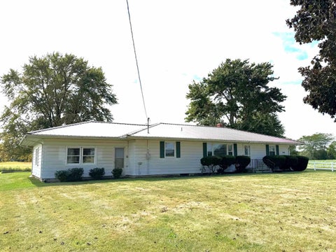Tiny photo for 28112 County Road 26, Elkhart, IN 46517 (MLS # 202638854)