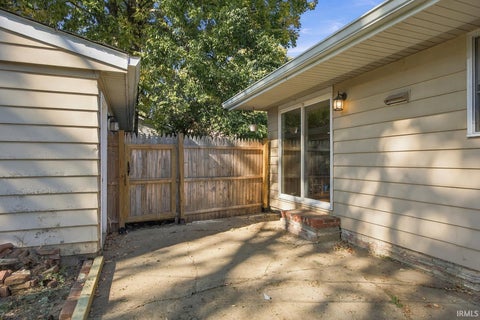 Tiny photo for 3017 Greenbrier Avenue, West Lafayette, IN 47906 (MLS # 202643848)