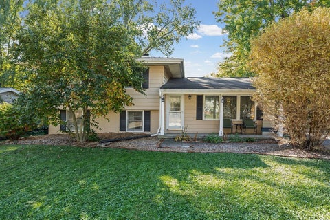 Photo of 3017 Greenbrier Avenue, West Lafayette, IN 47906 (MLS # 202643848)