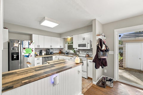 Tiny photo for 3017 Greenbrier Avenue, West Lafayette, IN 47906 (MLS # 202643848)