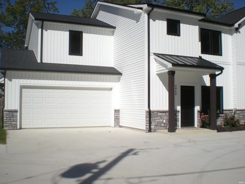 Photo of 5960 N Clinton Street, Fort Wayne, IN 46825 (MLS # 202539615)