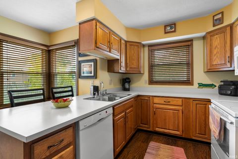 Tiny photo for 525 Wellington Court, Lafayette, IN 47904 (MLS # 202617307)