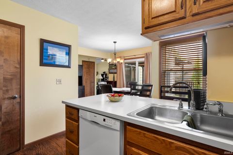 Tiny photo for 525 Wellington Court, Lafayette, IN 47904 (MLS # 202617307)