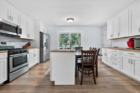 Tiny photo for 602 ELLIOTT Court, Greentown, IN 46936 (MLS # 202621324)