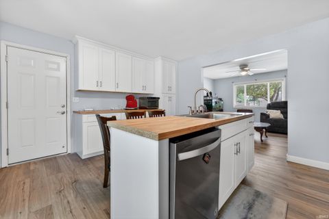 Tiny photo for 602 ELLIOTT Court, Greentown, IN 46936 (MLS # 202621324)