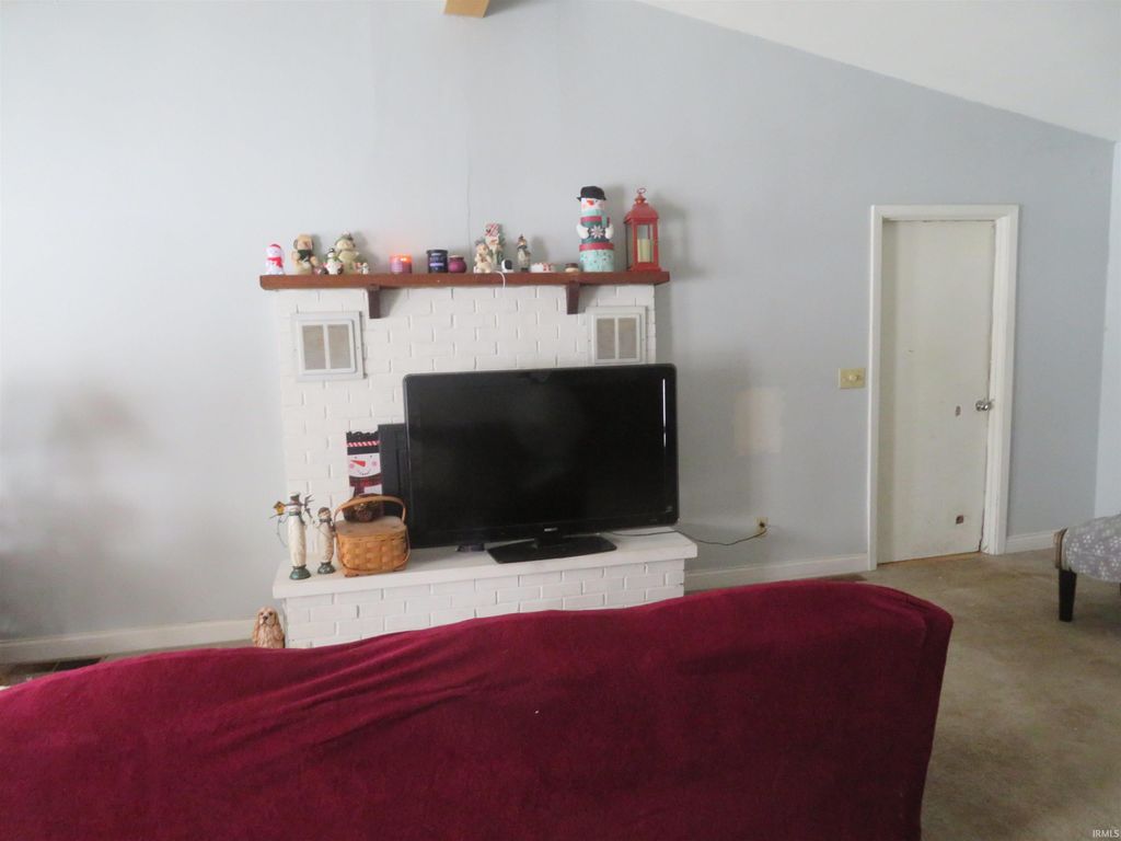 Photo of 1228 MEADOWBROOK Drive, Kokomo, IN 46902 (MLS # 202603881)