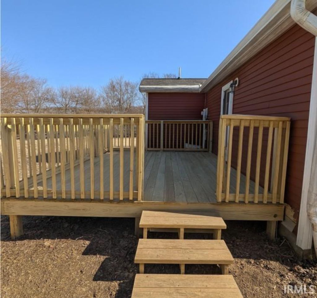 Photo of 450 W Douglas Street, Martinsville, IN 46151 (MLS # 202549226)