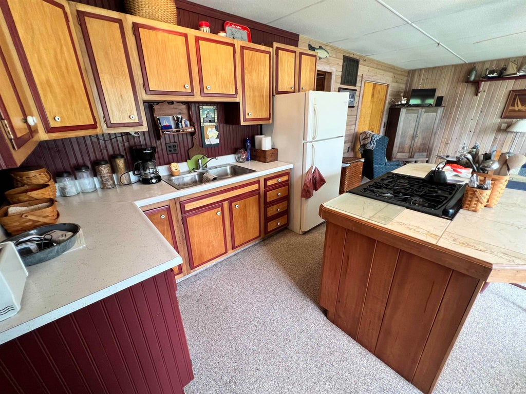 Photo of 6 Ems B42e Lane, Leesburg, IN 46538 (MLS # 202626623)
