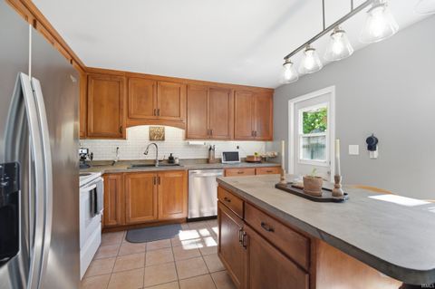 Tiny photo for 20 Kenilworth Court, Lafayette, IN 47909 (MLS # 202624981)