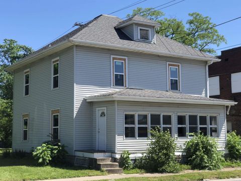 Photo of 700 N MAIN Street, Kokomo, IN 46901 (MLS # 202608619)