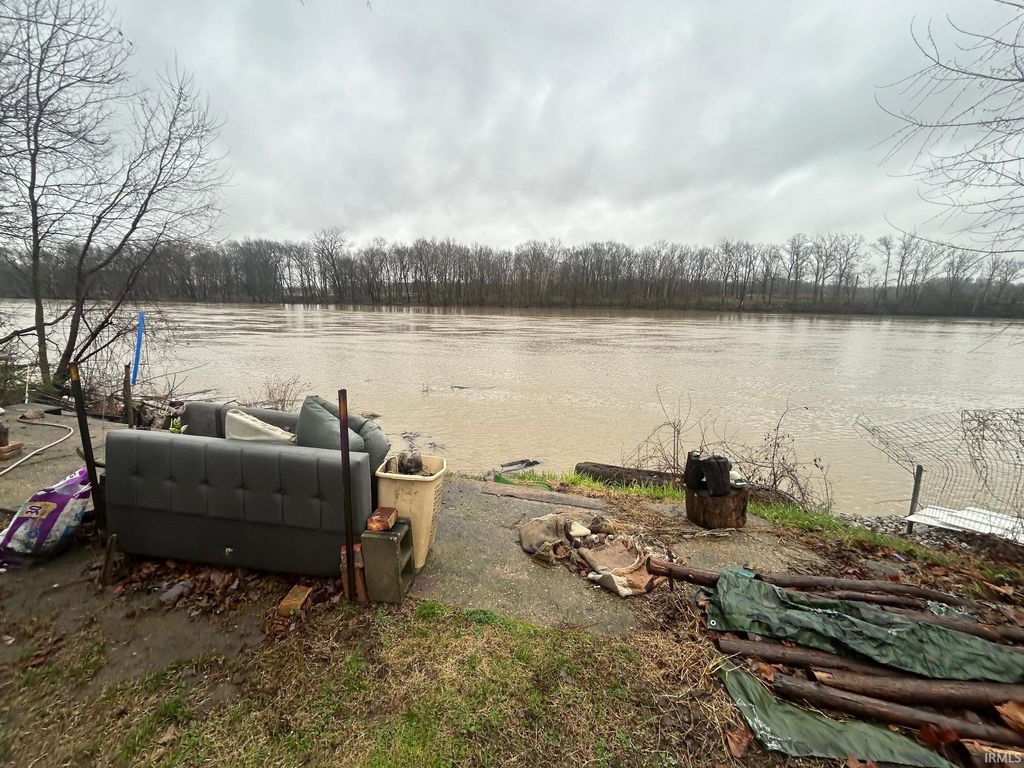 Photo of 4013 Pottawatomie Road, Logansport, IN 46947 (MLS # 202614163)