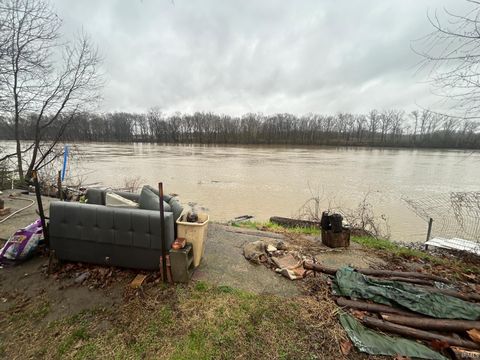 Tiny photo for 4013 Pottawatomie Road, Logansport, IN 46947 (MLS # 202614163)