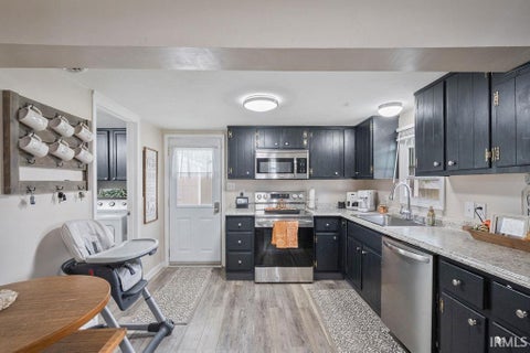 Tiny photo for 1323 S DELPHOS Street, Kokomo, IN 46902 (MLS # 202642329)