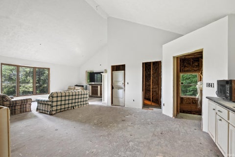Tiny photo for 6709 E South Barbee Drive, Pierceton, IN 46562 (MLS # 202634775)