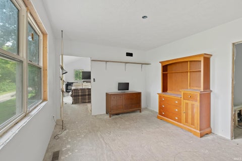 Tiny photo for 6709 E South Barbee Drive, Pierceton, IN 46562 (MLS # 202634775)