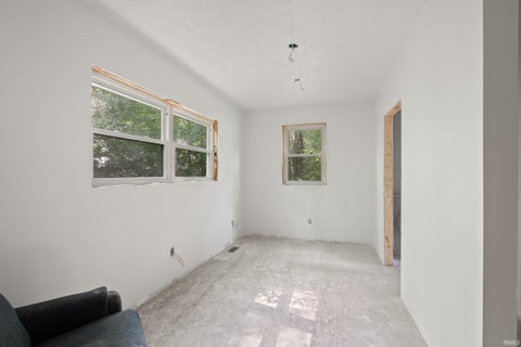 Tiny photo for 6709 E South Barbee Drive, Pierceton, IN 46562 (MLS # 202634775)