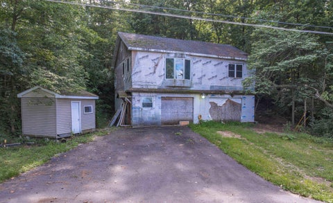 Photo of 6709 E South Barbee Drive, Pierceton, IN 46562 (MLS # 202634775)