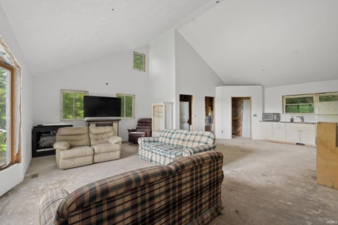 Tiny photo for 6709 E South Barbee Drive, Pierceton, IN 46562 (MLS # 202634775)