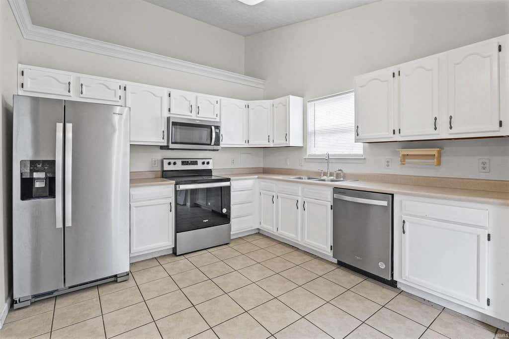 Photo of 3878 CHENANGO Place, West Lafayette, IN 47906 (MLS # 202611478)