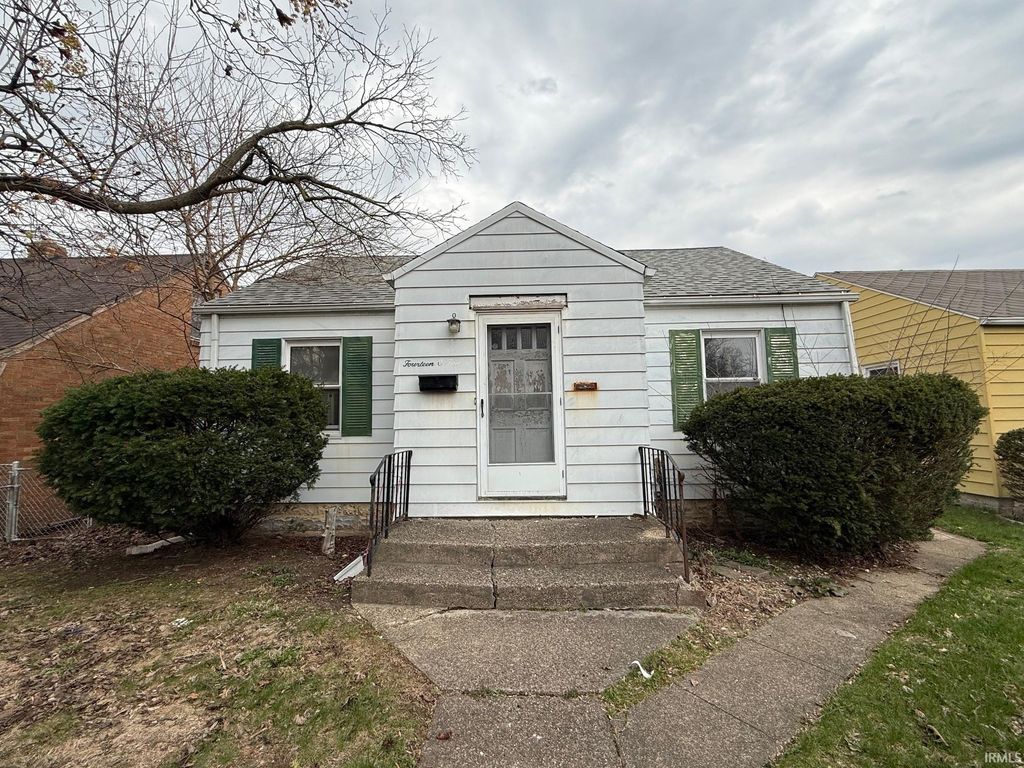 Photo of 1405 E Donald Street, South Bend, IN 46613 (MLS # 202612576)