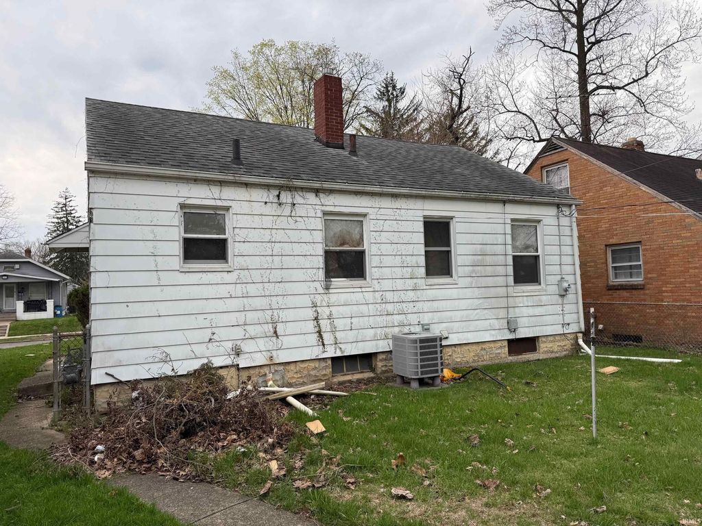 Photo of 1405 E Donald Street, South Bend, IN 46613 (MLS # 202612576)