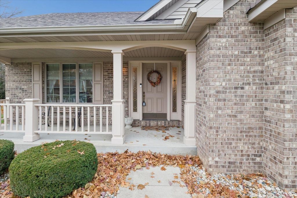 Photo of 1601 Canton Drive, Goshen, IN 46526 (MLS # 202547516)