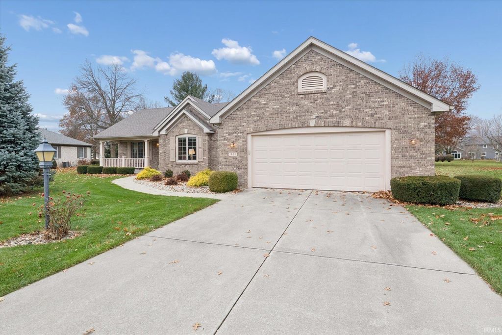 Photo of 1601 Canton Drive, Goshen, IN 46526 (MLS # 202547516)
